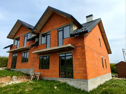 будинок за адресою Івасюка, 34