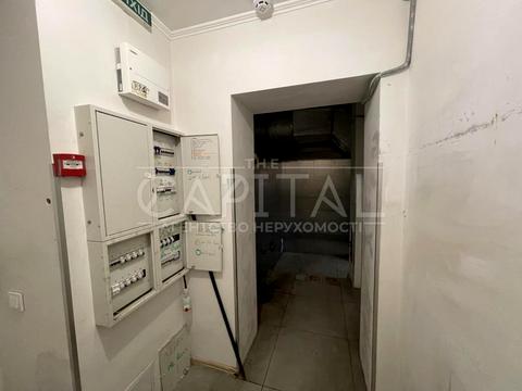 комерційна за адресою Архітектора Городецького вул., 4
