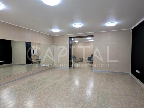 комерційна за адресою Оболонська набережна вул., 7