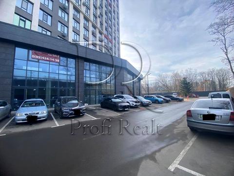 коммерческая по адресу Любомира Гузара просп. (Космонавта Комарова), 11