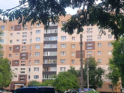 квартира за адресою Гната Хоткевича вул., 52/4