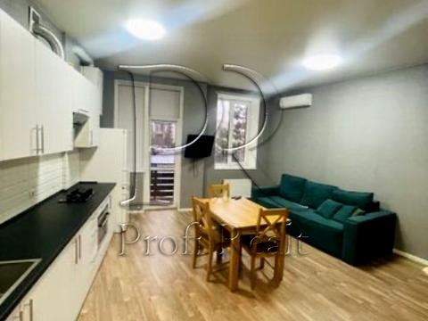 квартира по адресу Героев Небесной Сотни просп., 16/6