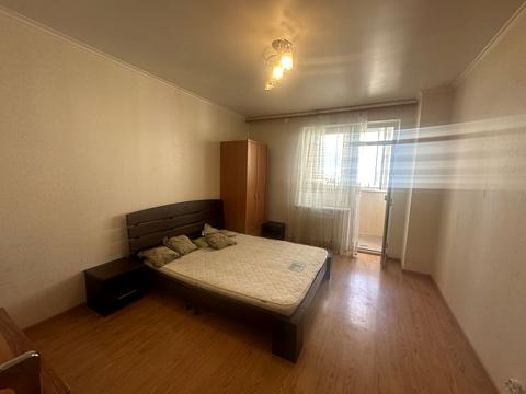 квартира за адресою Левитана, 118