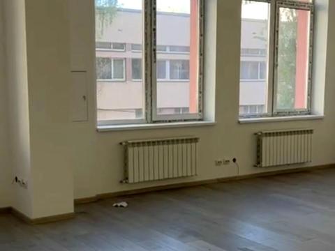 коммерческая по адресу Глубочицкая ул., 17а