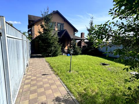 будинок за адресою 1 Травня вул.