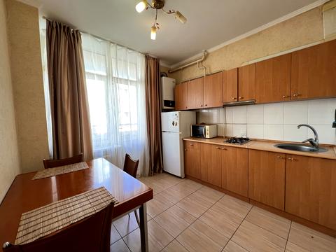 квартира за адресою смт. Авангард, торгова, 5