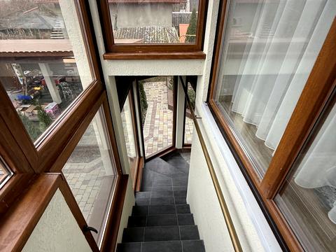 будинок за адресою Центральна