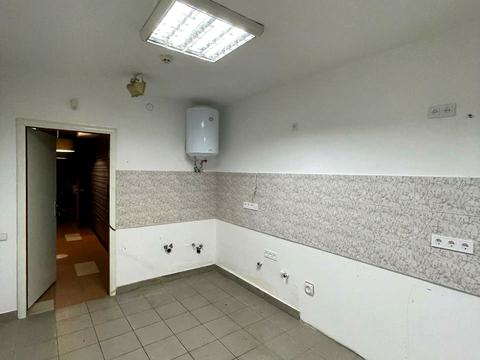 комерційна за адресою Польова, 57