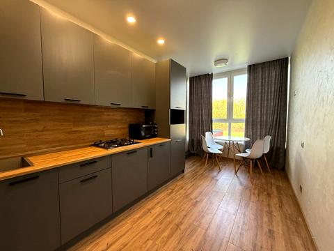 квартира за адресою Машинобудівників вул., 16