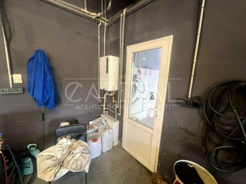 комерційна за адресою Радистів вул., 2