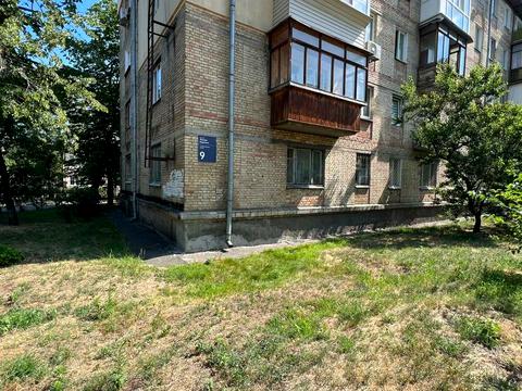 квартира за адресою Леоніда Каденюка просп. (Юрія Гагаріна), 9