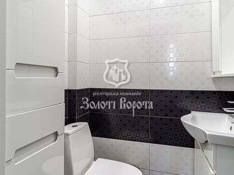 будинок за адресою Космонавтів вул., 32
