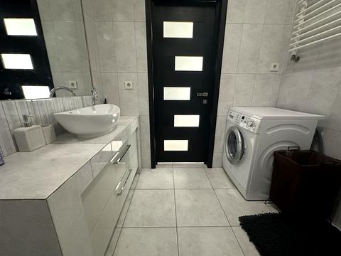 квартира за адресою Саперно-Слобідська вул., 24