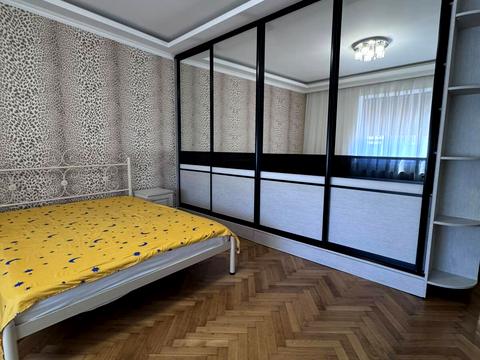 квартира за адресою Шкільна вул., 4