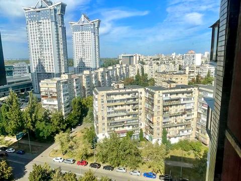 квартира за адресою Павла Тичини просп., 10