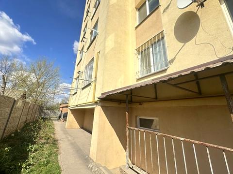 комерційна за адресою Садова вул., 22-Б