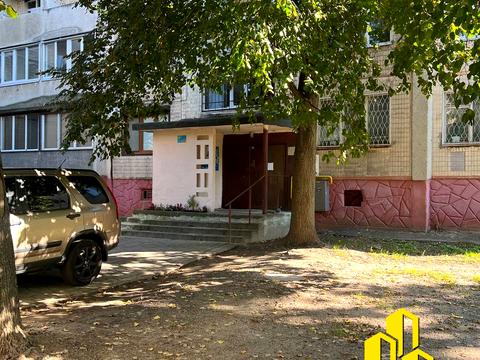 квартира за адресою Наукова вул., 52