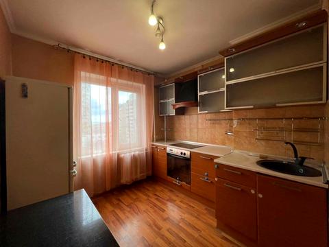 квартира за адресою Академіка Сахарова вул., 28