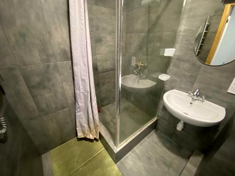 квартира за адресою Ревуцького вул., 40-В