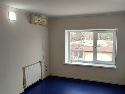 комерційна за адресою Б. Хмельницького, 14