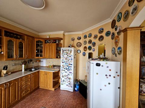 квартира за адресою Академіка Булаховського вул., 5-Д