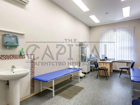 комерційна за адресою Сирецька вул., 32