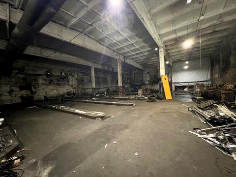 коммерческая по адресу Володимира Сікевича ул., 1