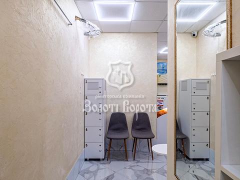 комерційна за адресою Симона Петлюри вул. (Черняховського), 21-В