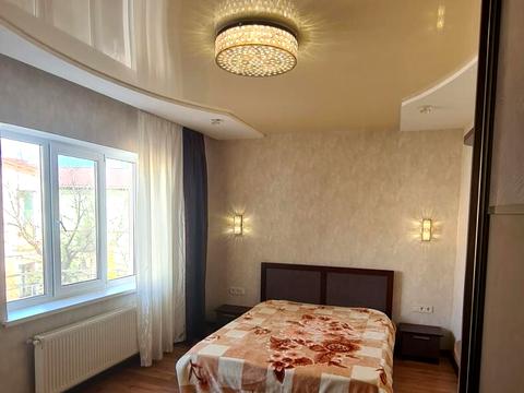 будинок за адресою Академіка Заболотного вул., 77