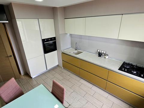 квартира за адресою Героїв просп., 4