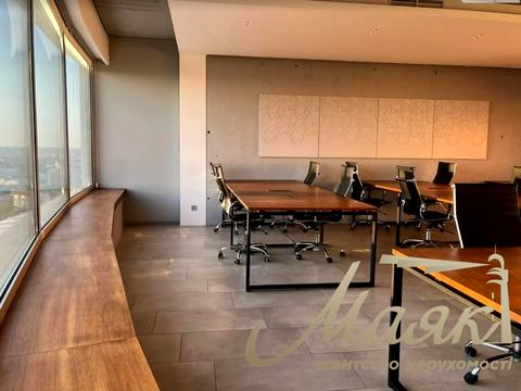 комерційна за адресою Кловський узвіз, 7а