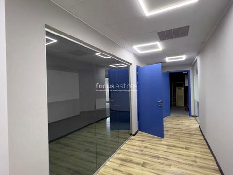 комерційна за адресою Велика Житомирська вул., 20