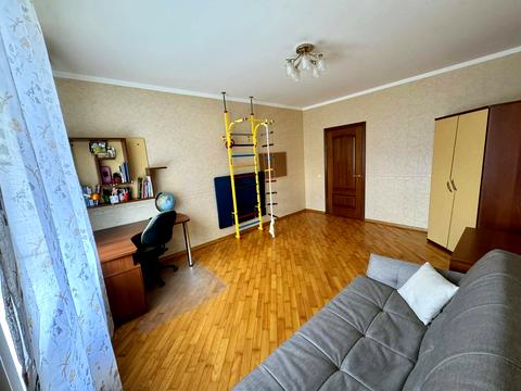 квартира за адресою Миколи Амосова вул., 4