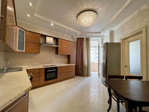 квартира за адресою Лесі Українки бульв., 7-Б