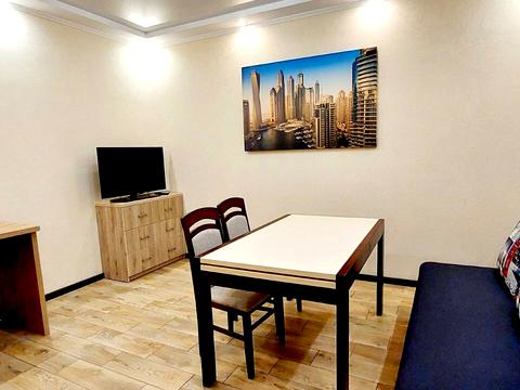 квартира за адресою Ревуцького вул., 9