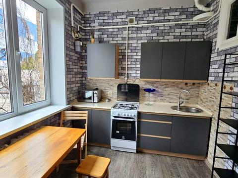 квартира за адресою Михайла Брайчевського вул. (Металістів), 12-Б