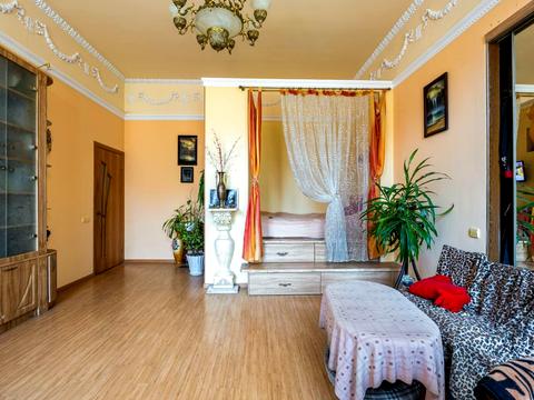 квартира за адресою Кука, 20
