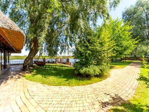 дом по адресу шкільна