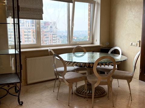 квартира за адресою Старонаводницька вул., 13