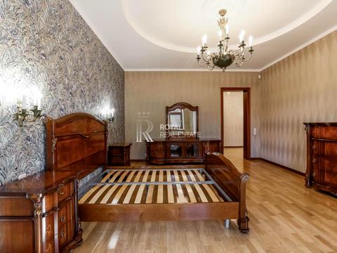 будинок за адресою Молодіжна, 1