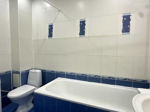 квартира за адресою Анни Ахматової вул., 31