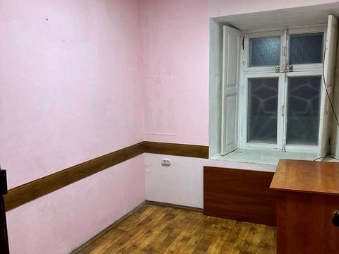 комерційна за адресою Канатна вул., 81