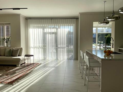 будинок за адресою с. Лісники, Ватутіна пров.