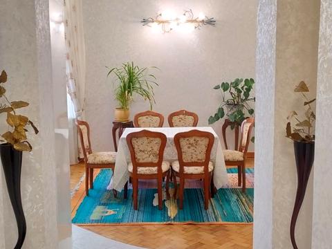 квартира за адресою Торгова вул., 3