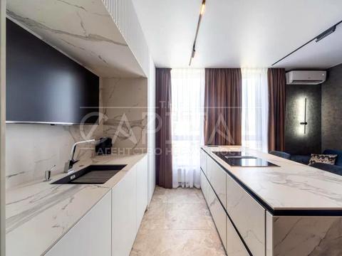 квартира за адресою Салютна вул., 1-Б