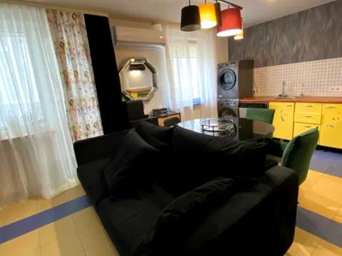 квартира по адресу Французский бульв., 60