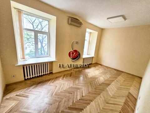 комерційна за адресою Кловський узвіз, 14/24