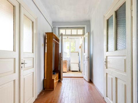 дом по адресу Центральна