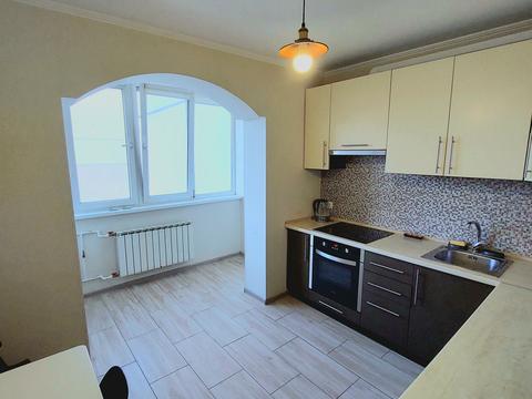 квартира за адресою Феодосійська вул., 8