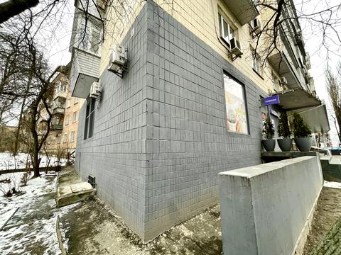 комерційна за адресою Лесі Українки бульв., 13